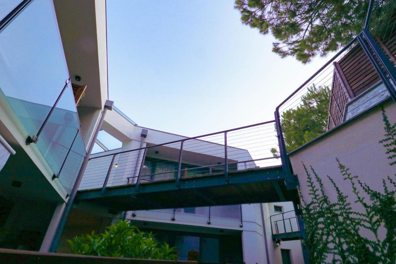 H11 Luxury 9A - Porto - Piscina - Jacuzzi Apartment Santo Stefano al Mare Exterior photo